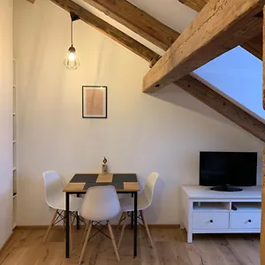 Schöne, Zentrale 1-zimmer-wohnung In Der Altstadt Apartment